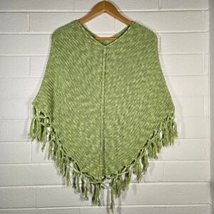 Vtg Green Chunky Knit Fringe Poncho One Size Boho Tassel Retro Chartreause Artsy